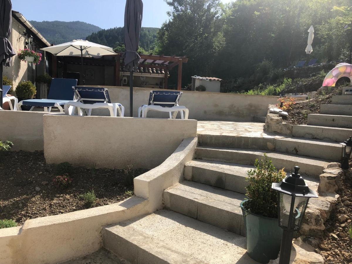 Maison Castellane Chambre D'Hotes B&B Exterior photo