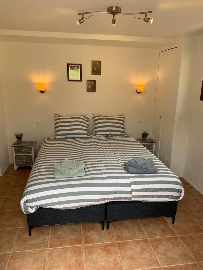 Maison Castellane Chambre D'Hotes B&B Exterior photo